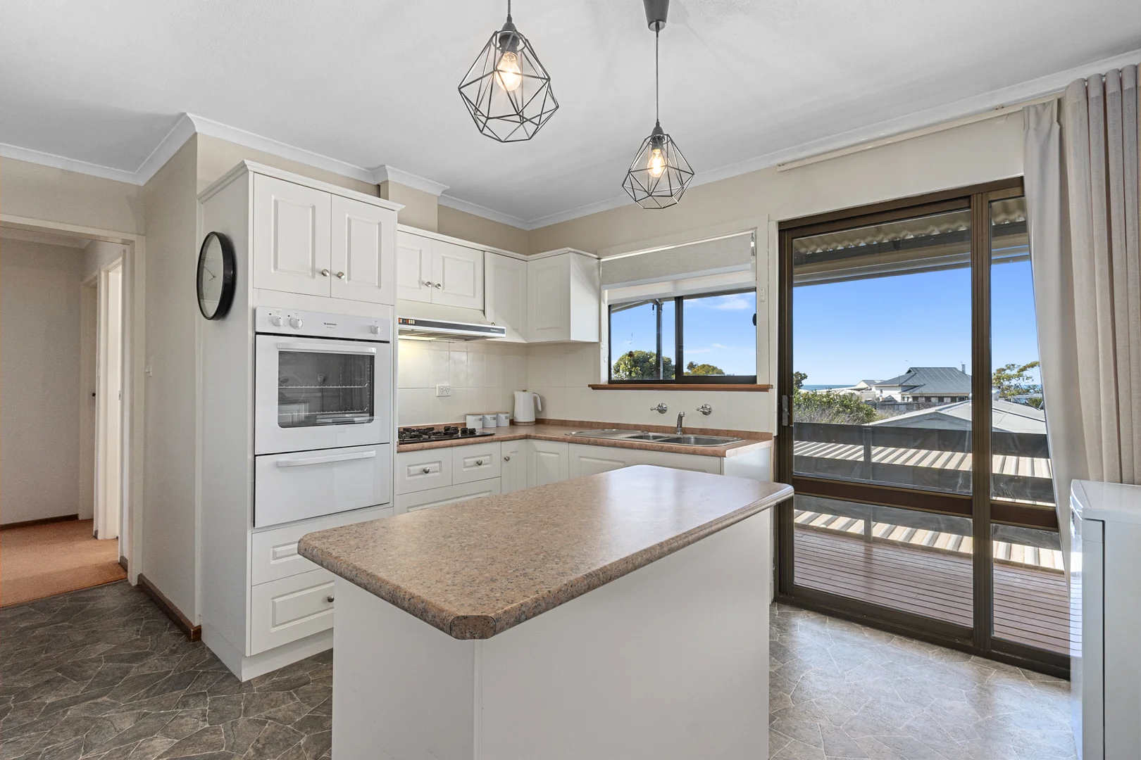 9 Gweneth Court - Image 3