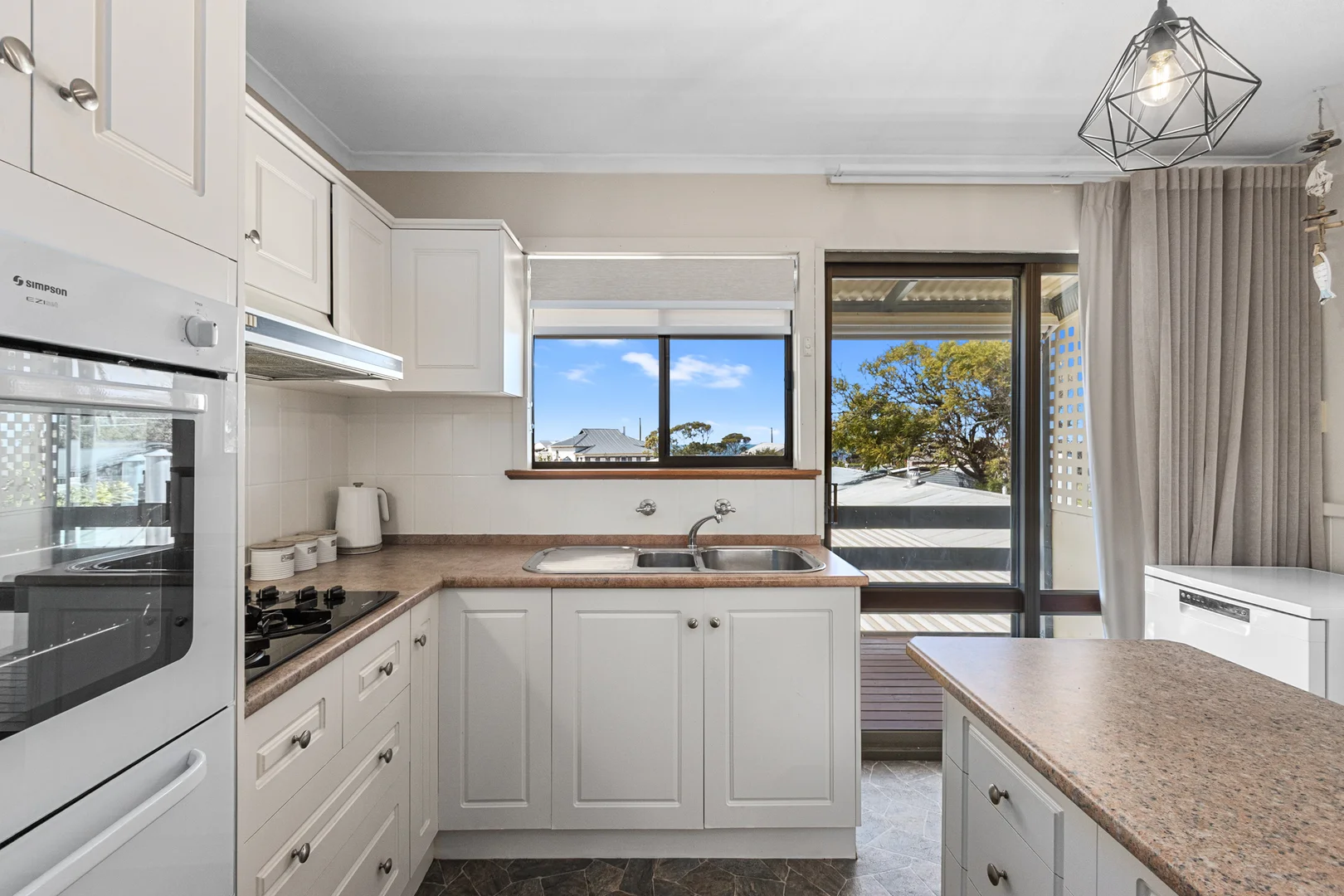 9 Gweneth Court - Image 5