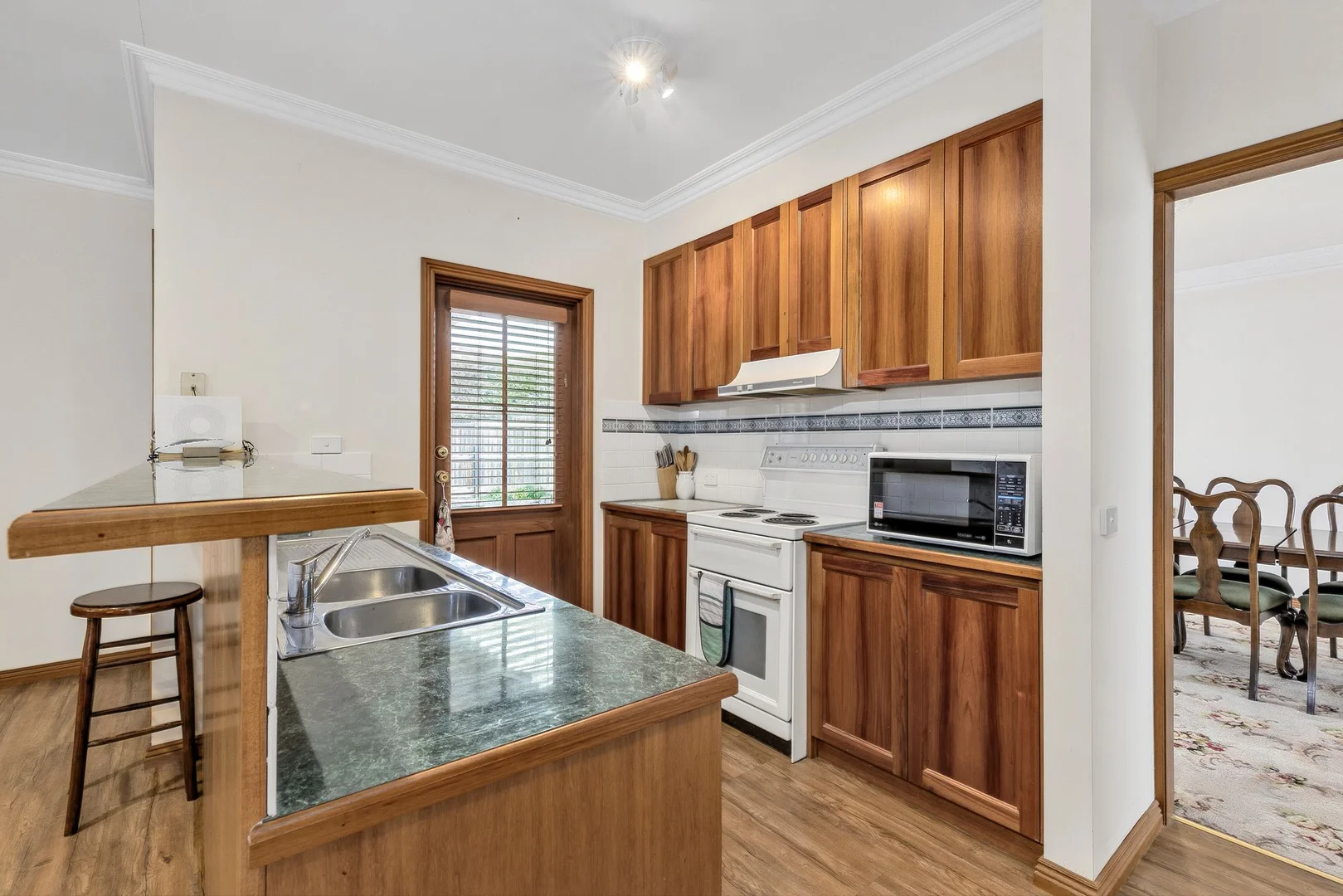 9 Heatherlea Court - Image 2