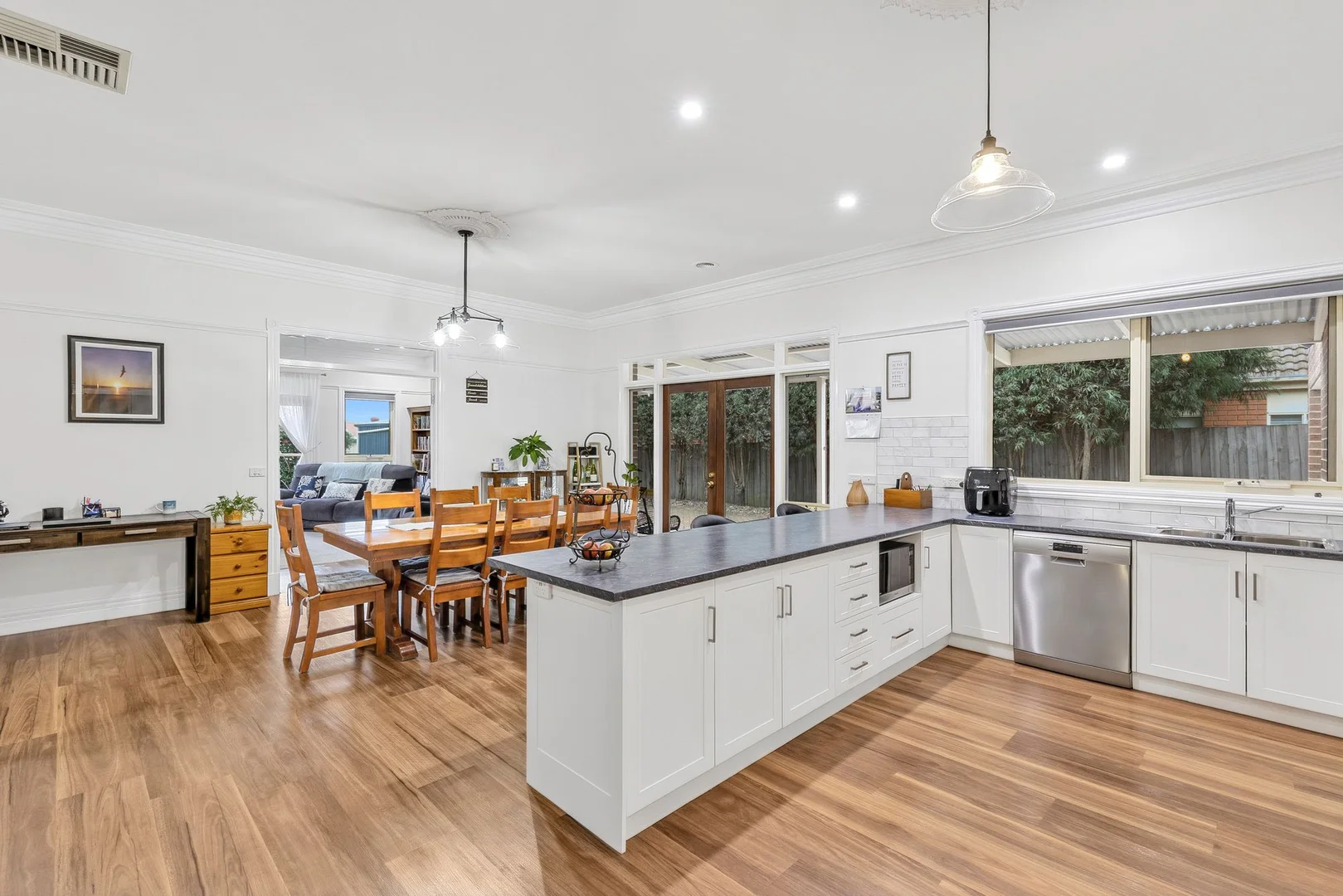 9 Kylemore Court - Image 4