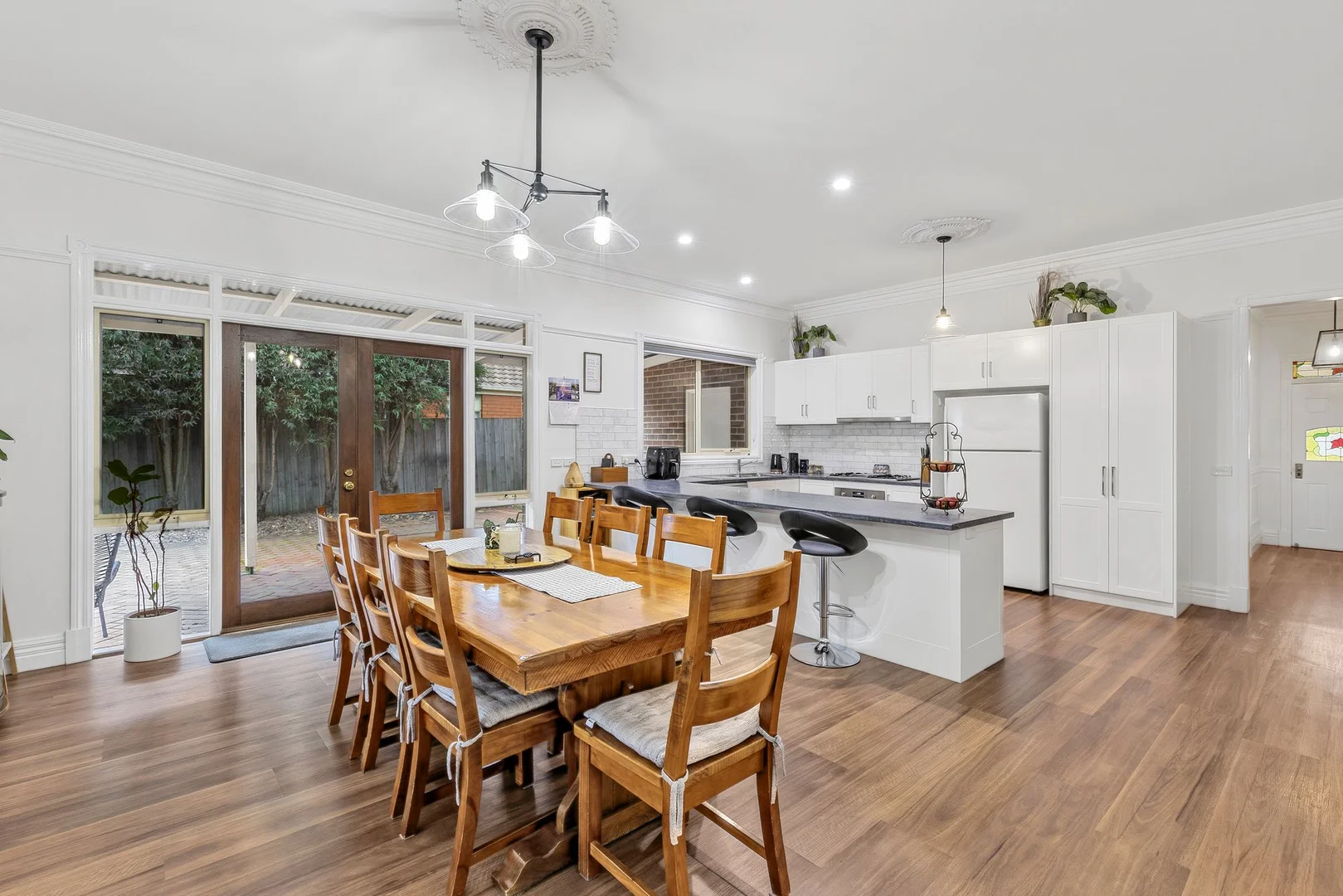 9 Kylemore Court - Image 2