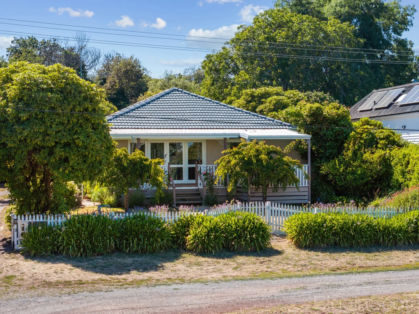 9 Queensberry Street (1/24)