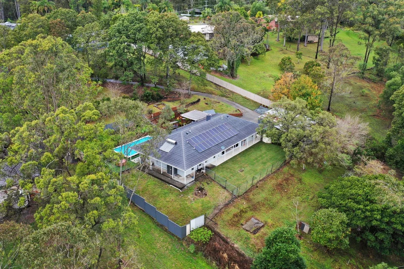 9 Tarrant Drive (1/36)