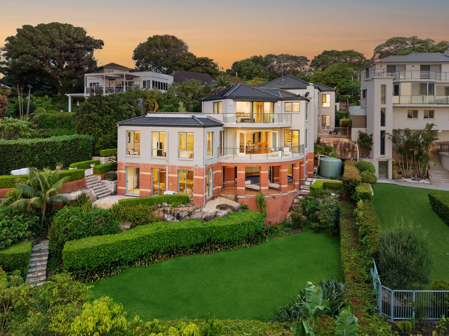 9 Tiree Avenue (1/35)