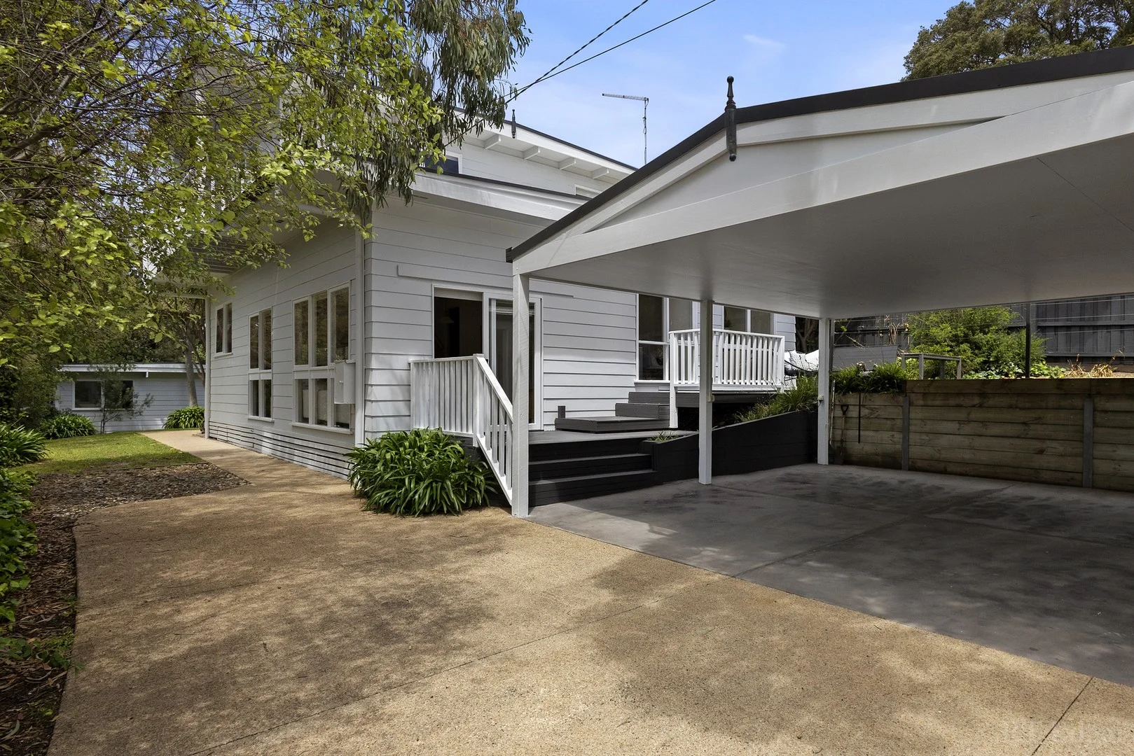 9 Trentham Street (1/16)