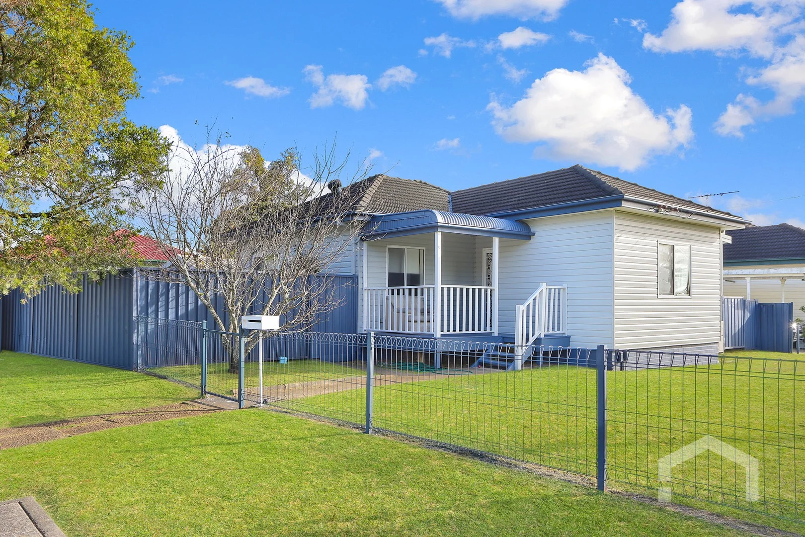 9 Yarra Street (1/15)