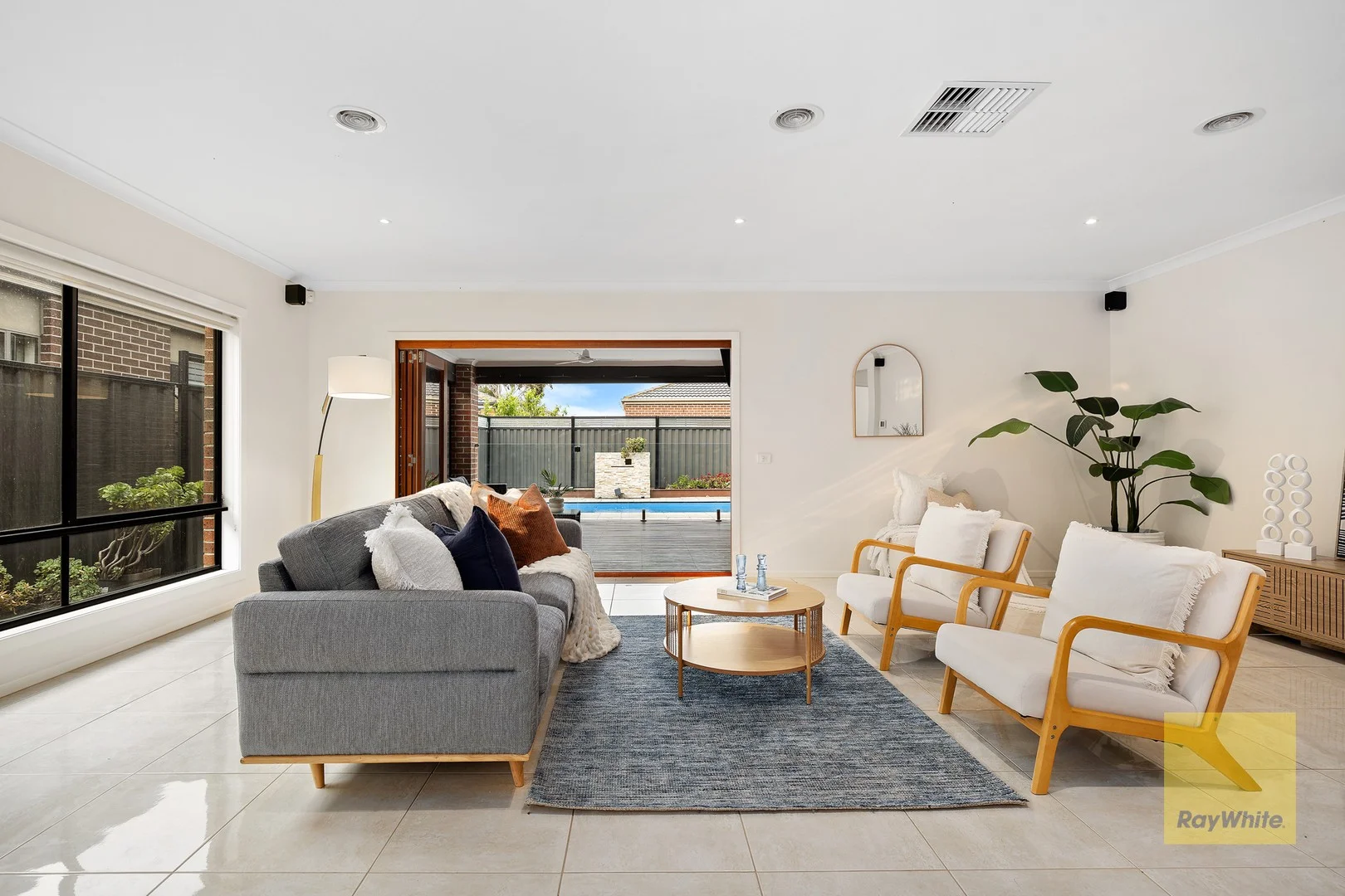 90 Breasley Parkway (1/31)