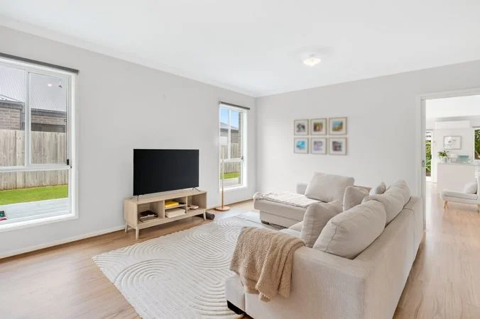90 Empress Boulevard - Image 2