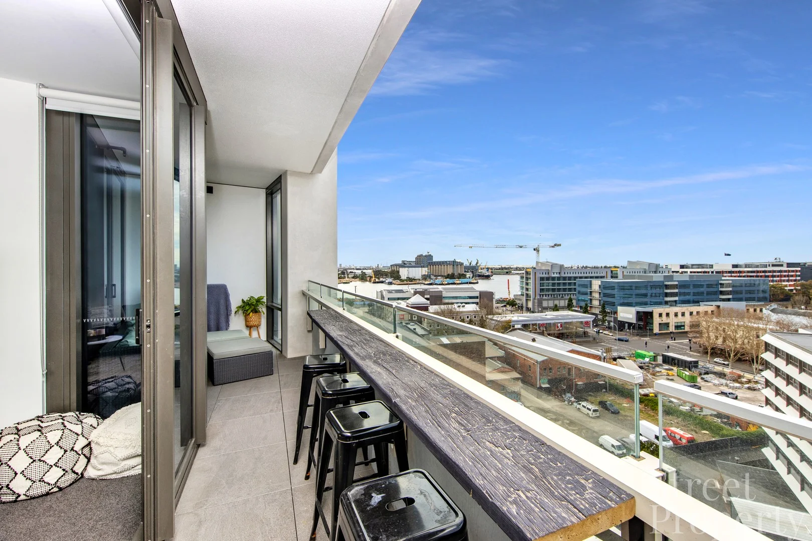 902/464 King Street (1/1)