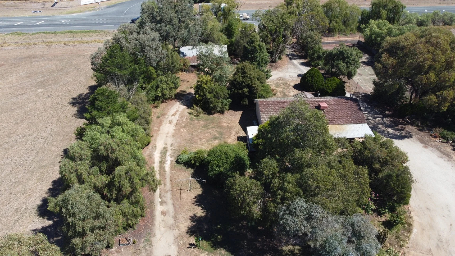 9070 Murray Valley Highway (1/1)