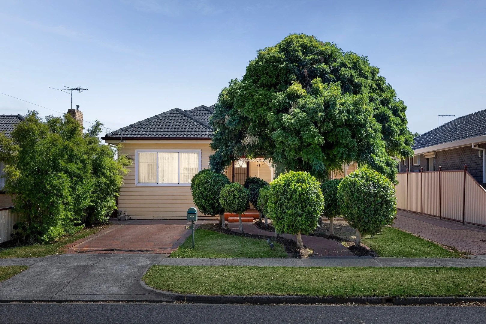 92 Halsey Road (1/13)