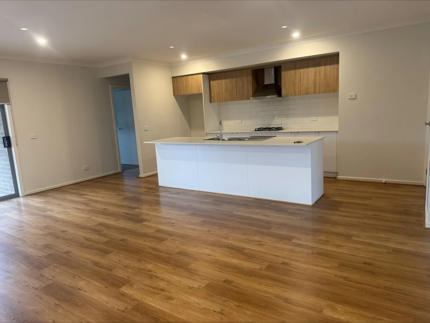 92 Pascolo Way (1/5)