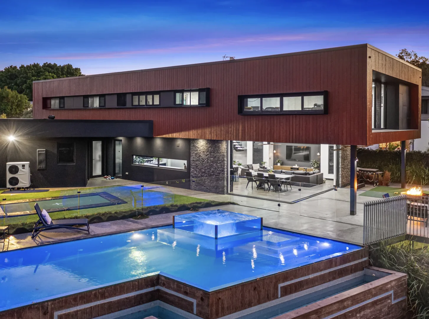 925 Medinah Avenue (1/27)