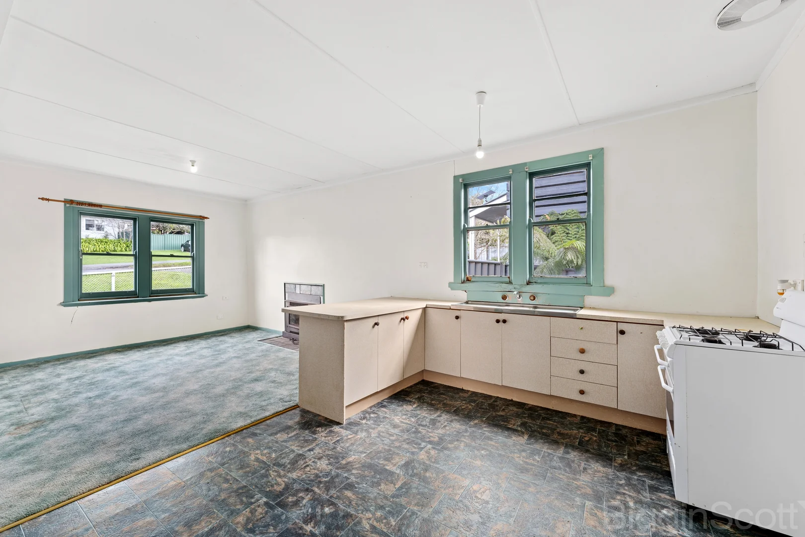 93 Raglan Street - Image 4