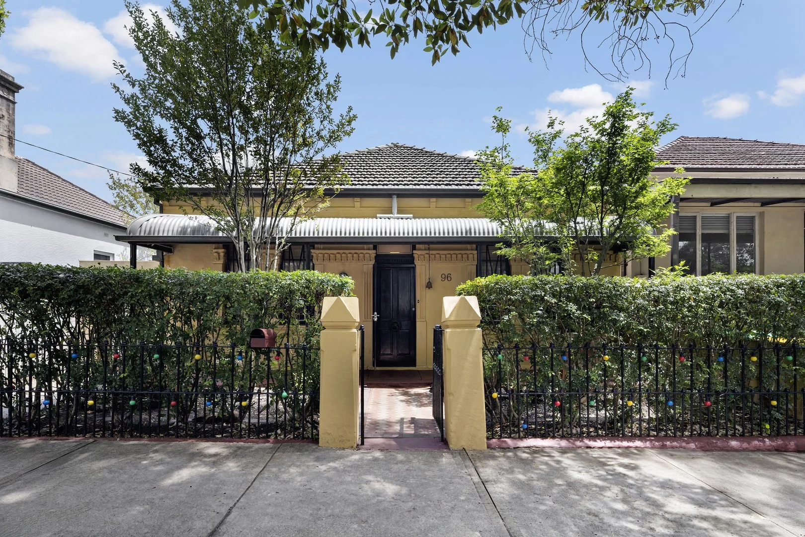 96 Annandale Street (1/1)