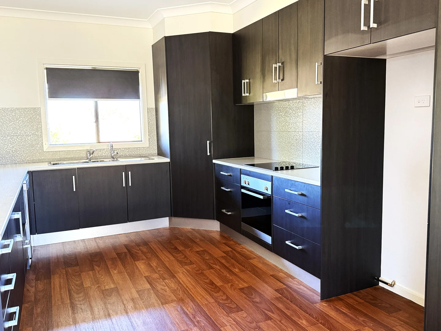 96 Fairfield Road - Image 2