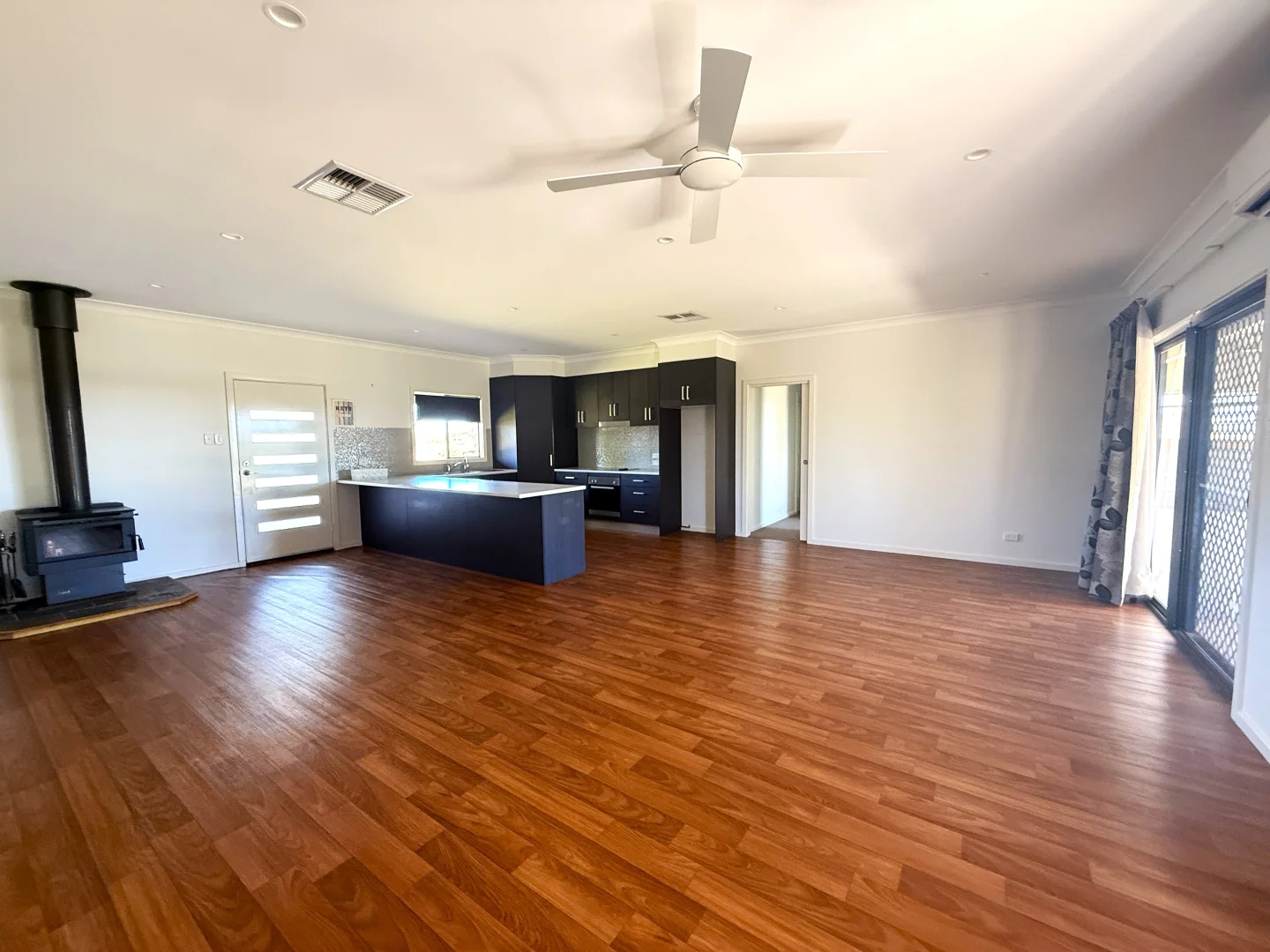 96 Fairfield Road - Image 3
