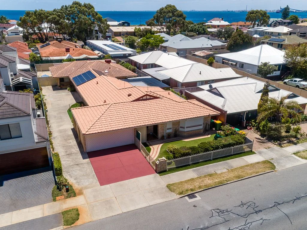 96A Parkin Street - Image 4
