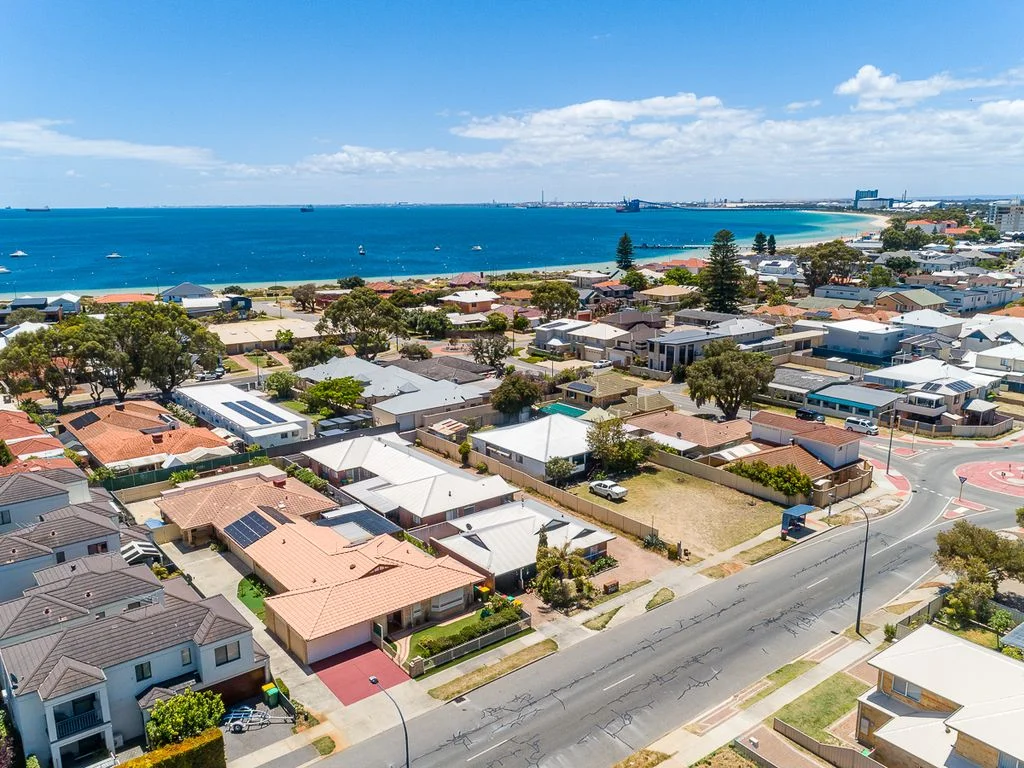 96A Parkin Street - Image 2