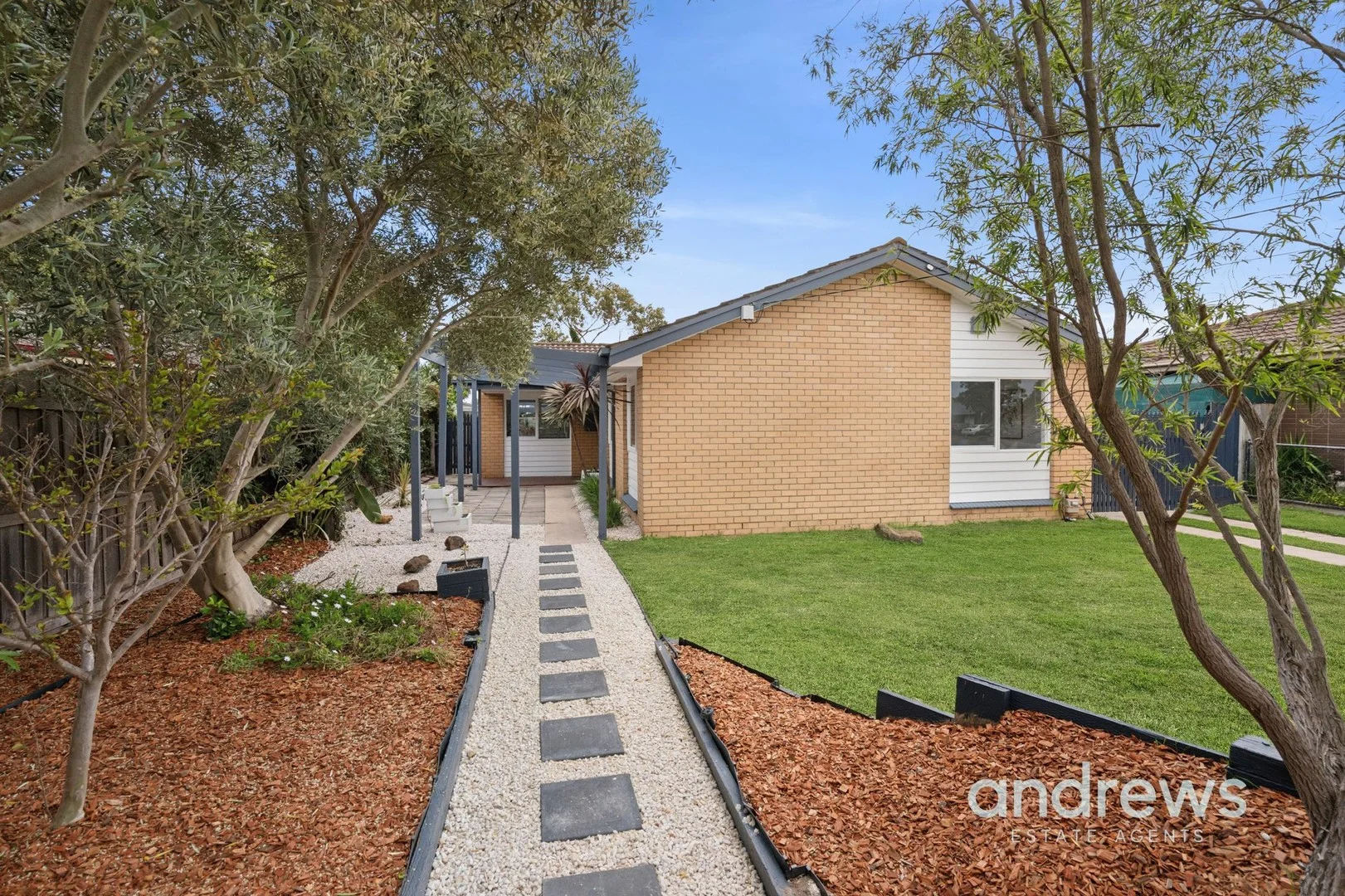 97 Townsend Road (1/1)