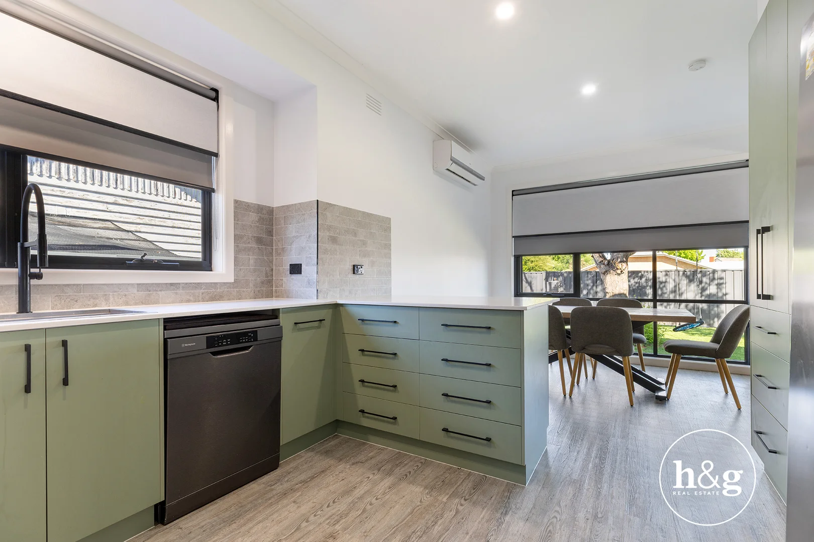 98 Albion Street - Image 4