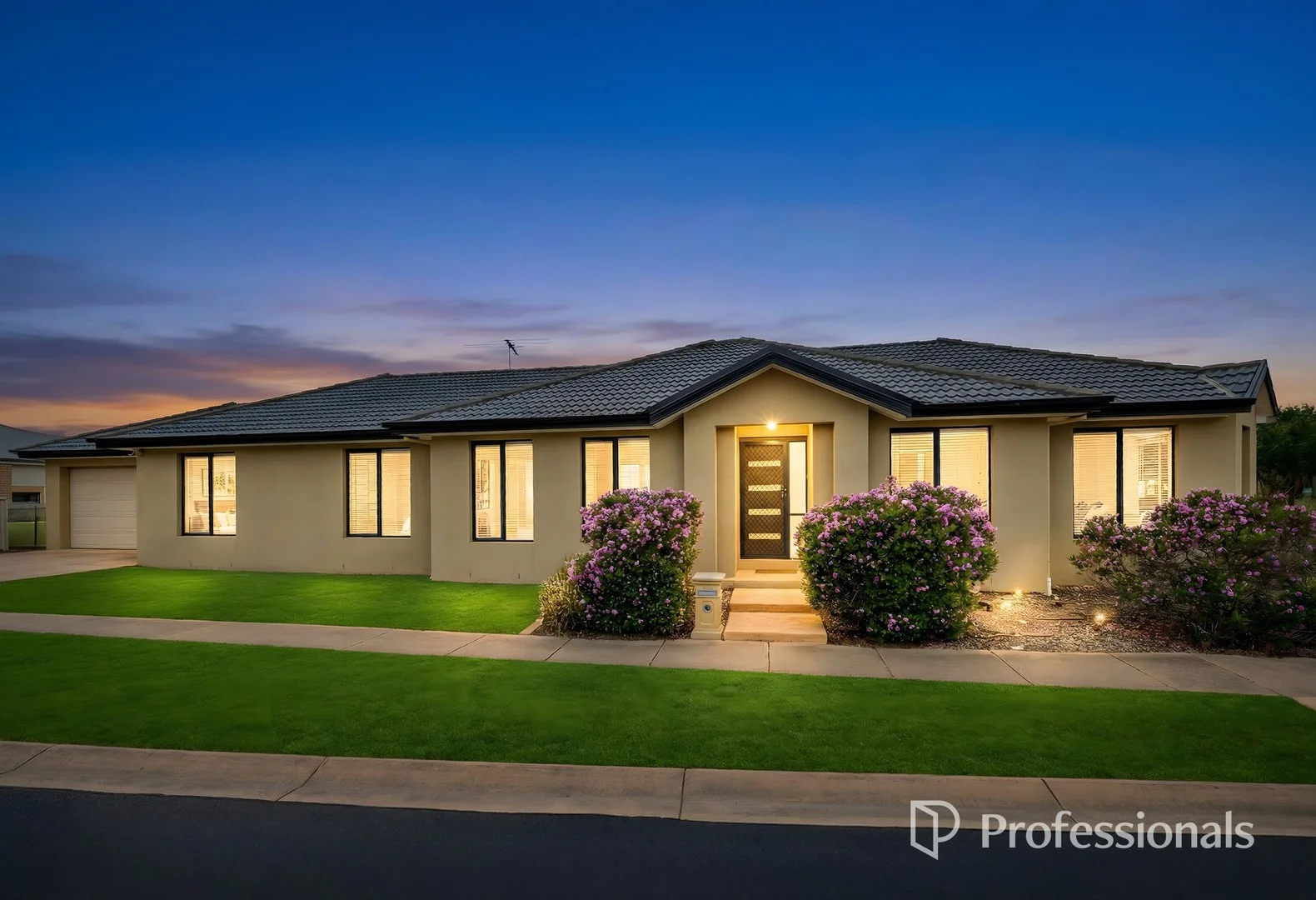 98 Middle Park Drive (1/17)