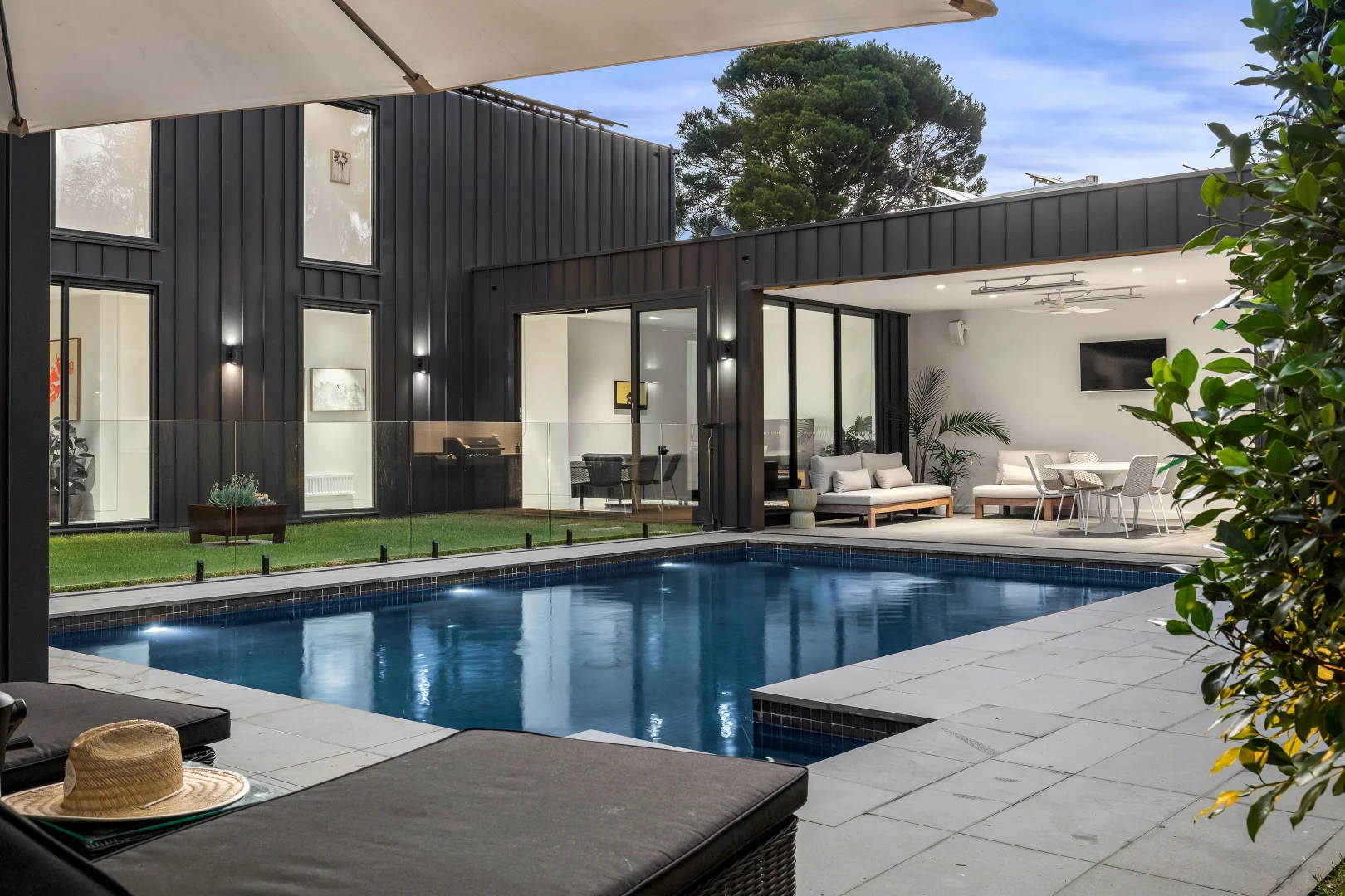 98B Carr Street - Image 3