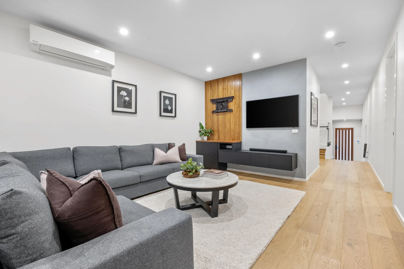 9A Sweetland Road - Image 2
