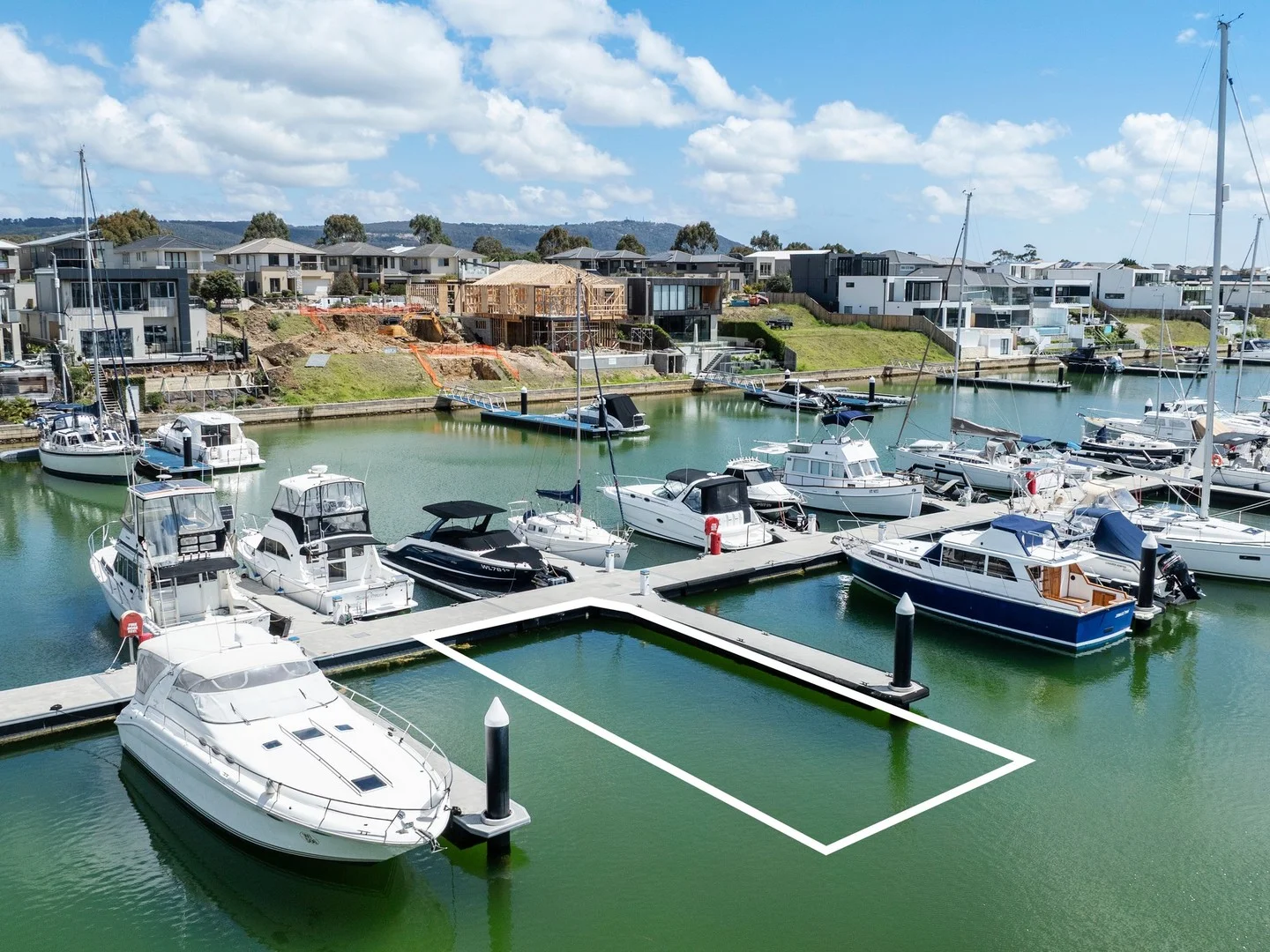 Berth Lot 5098 Martha Cove Waterway (1/6)