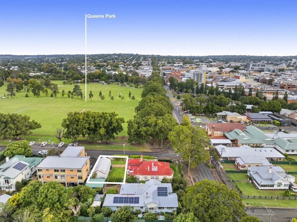 East Toowoomba, QLD 4350 (1/6)