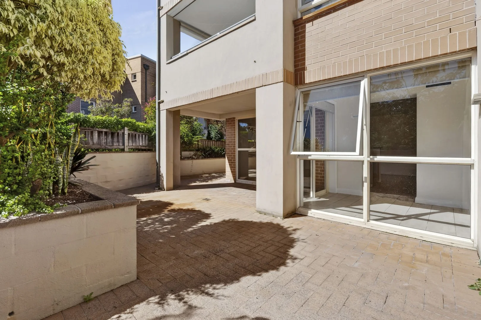 G01/4 Karrabee Avenue (1/19)