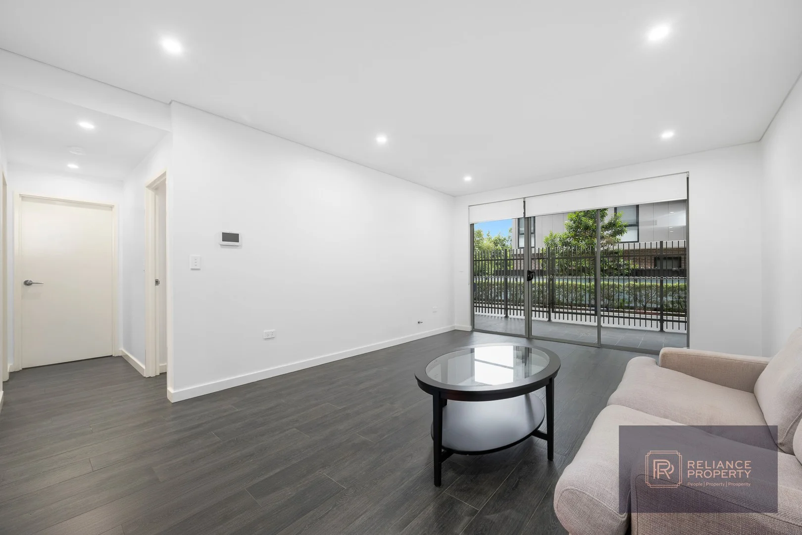 G15/7C Olive Street (1/8)