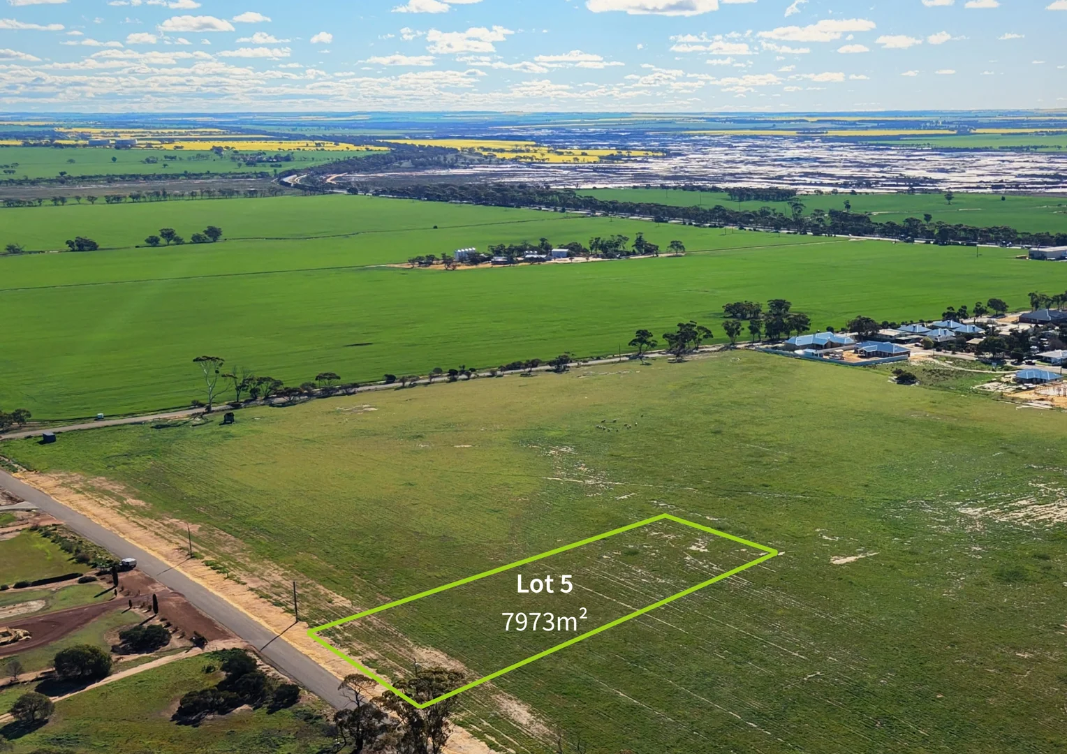 Lot 5 Watts (1/3)