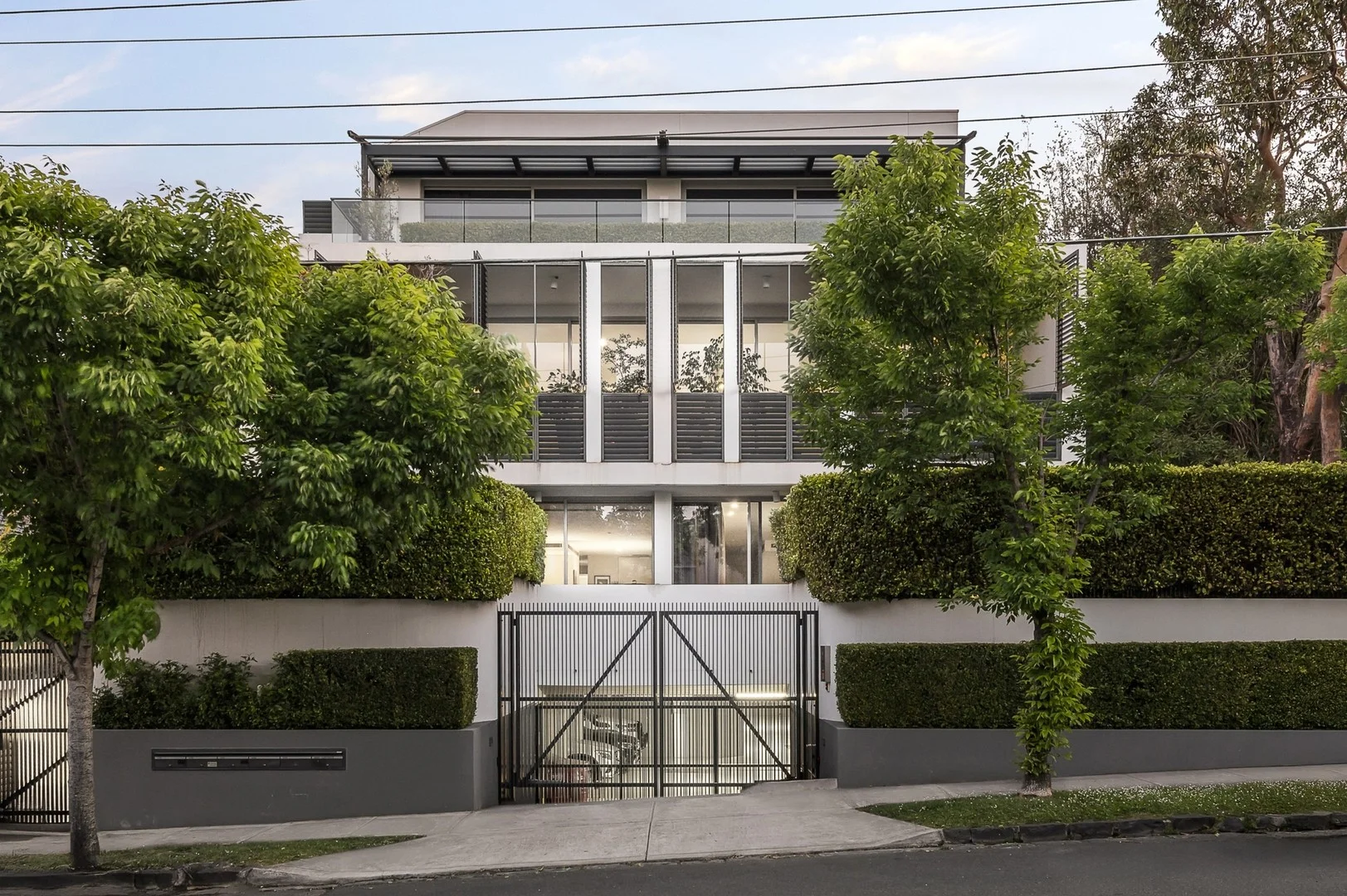 Penthouse/50 Washington Street (1/14)