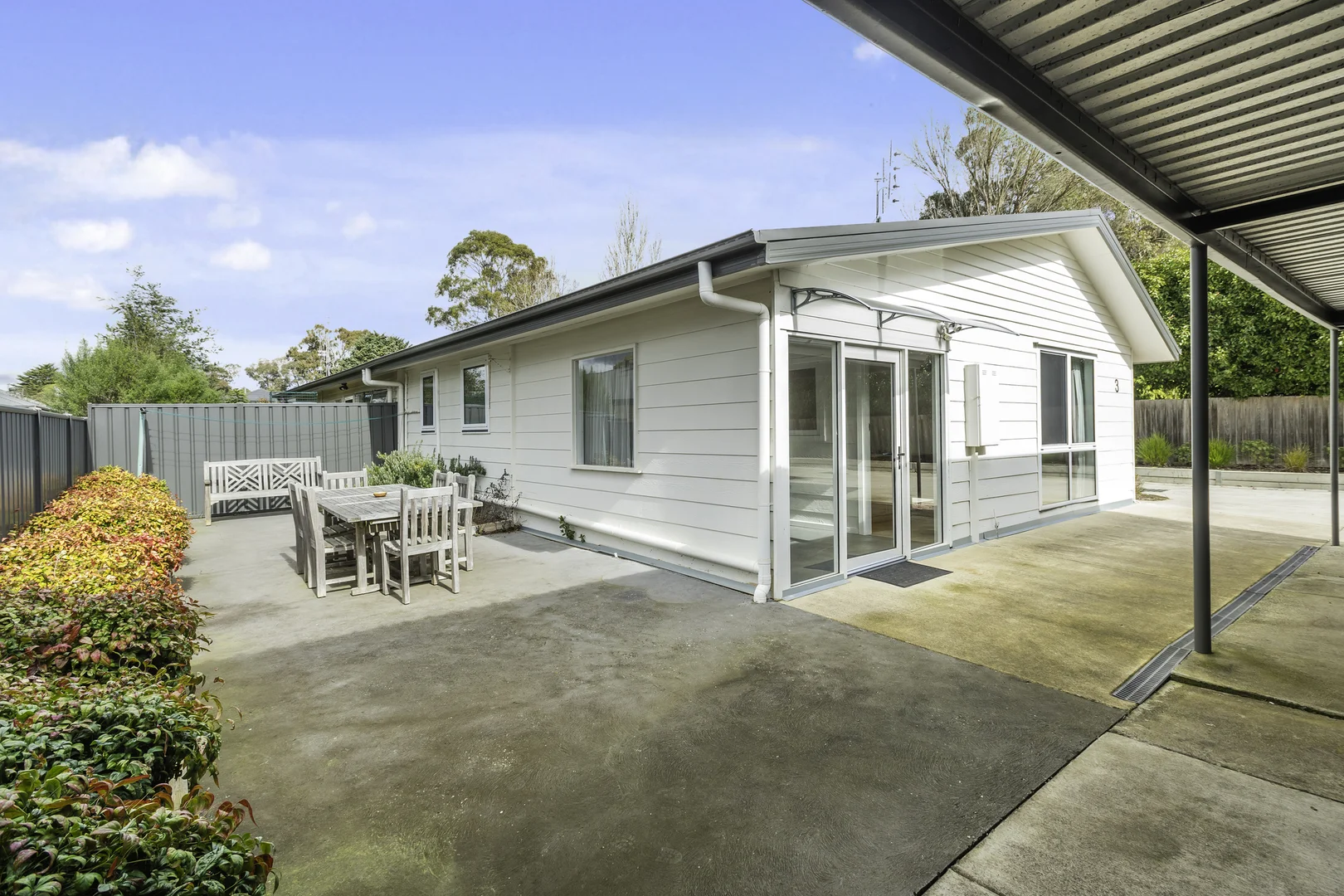 Unit 3/1891 Mount Macedon Road - Image 2