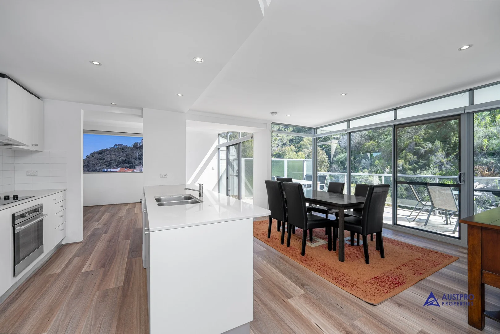 Unit 31/138 Mounts Bay Road (1/26)