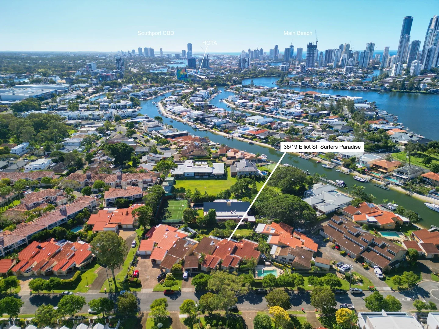 Unit 38/19-21 Elliot Street (1/14)