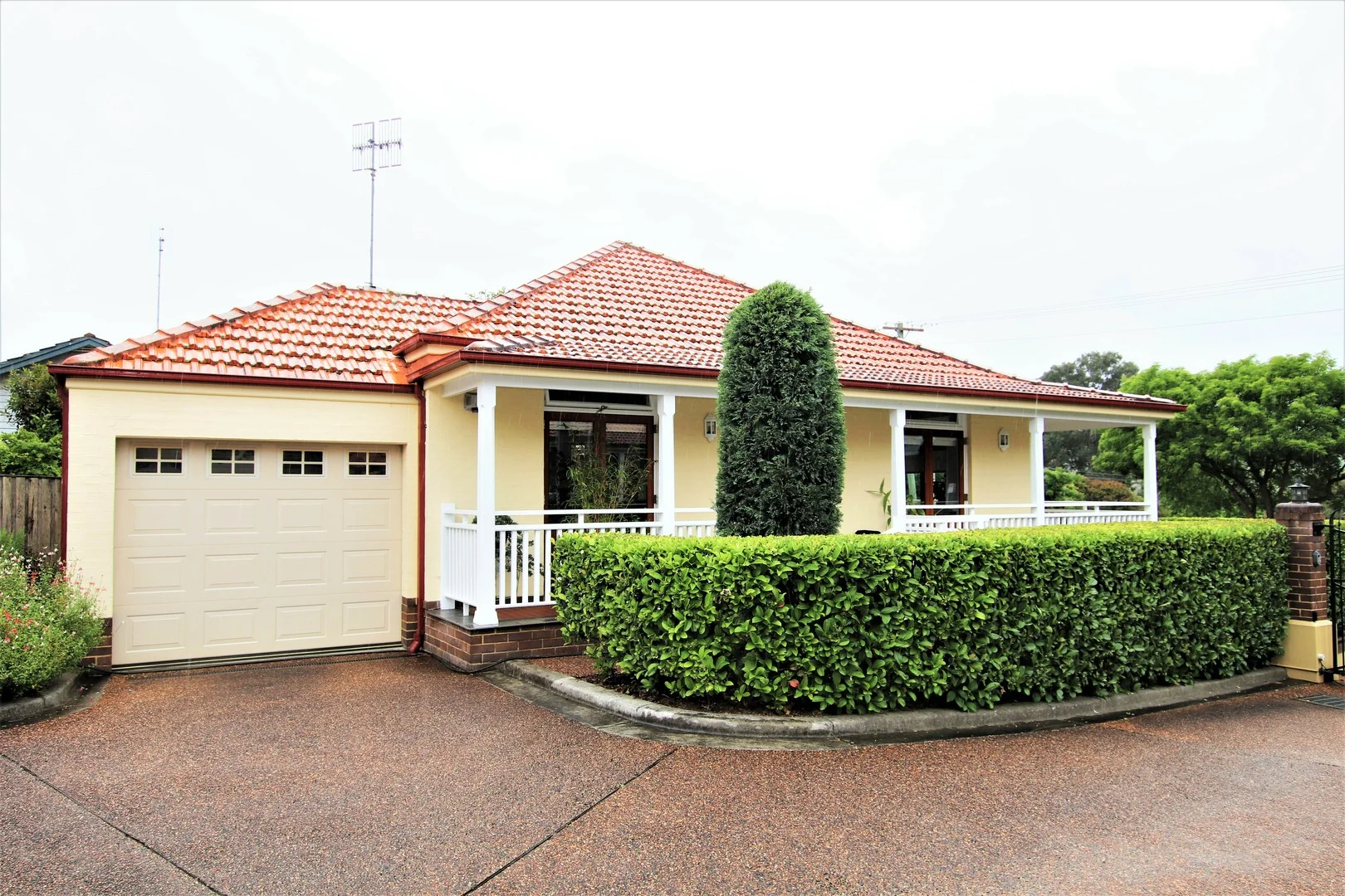 Unit 8/253-255 Argyle St (1/1)