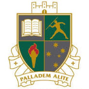 Strathmore Secondary College school logo